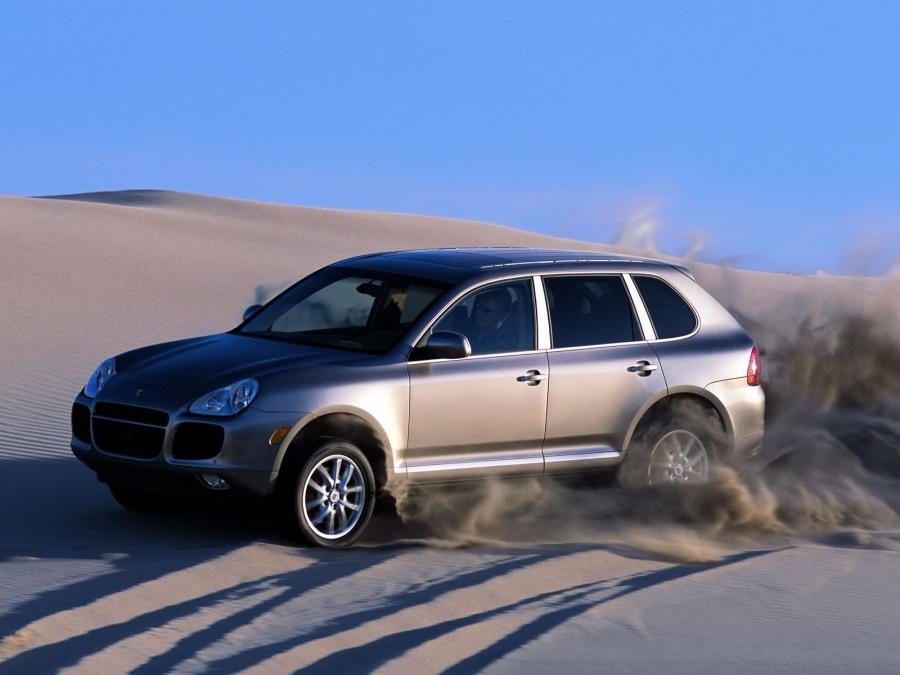  Porsche Cayenne Turbo 2004 года  (фото 6 из 15)